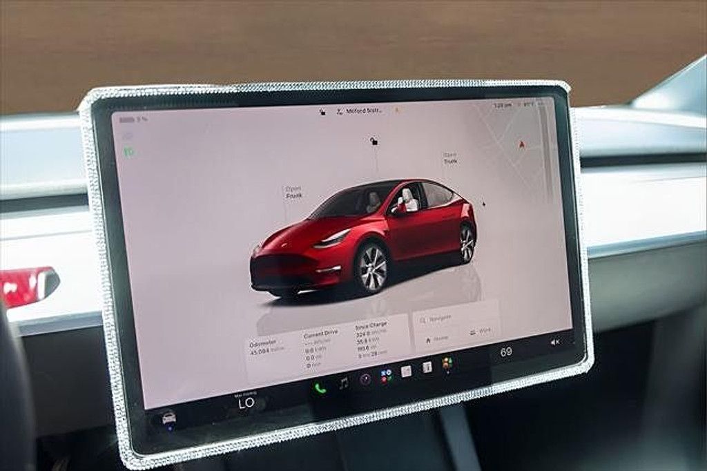 2023 TESLA Model Y - photo 14
