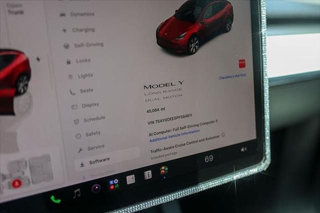 2023 TESLA Model Y - photo 17