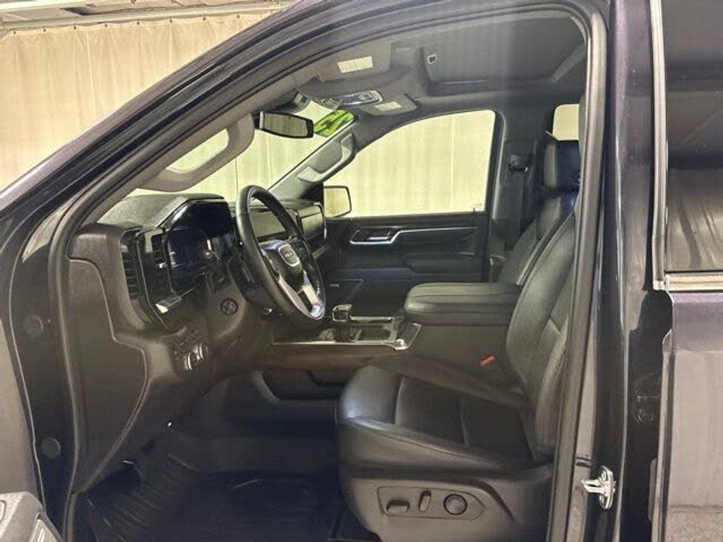 2025 GMC Sierra - photo 28
