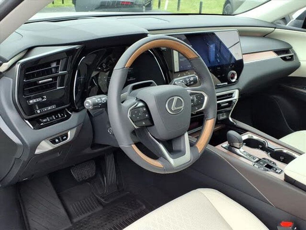 2026 LEXUS RX - photo 14