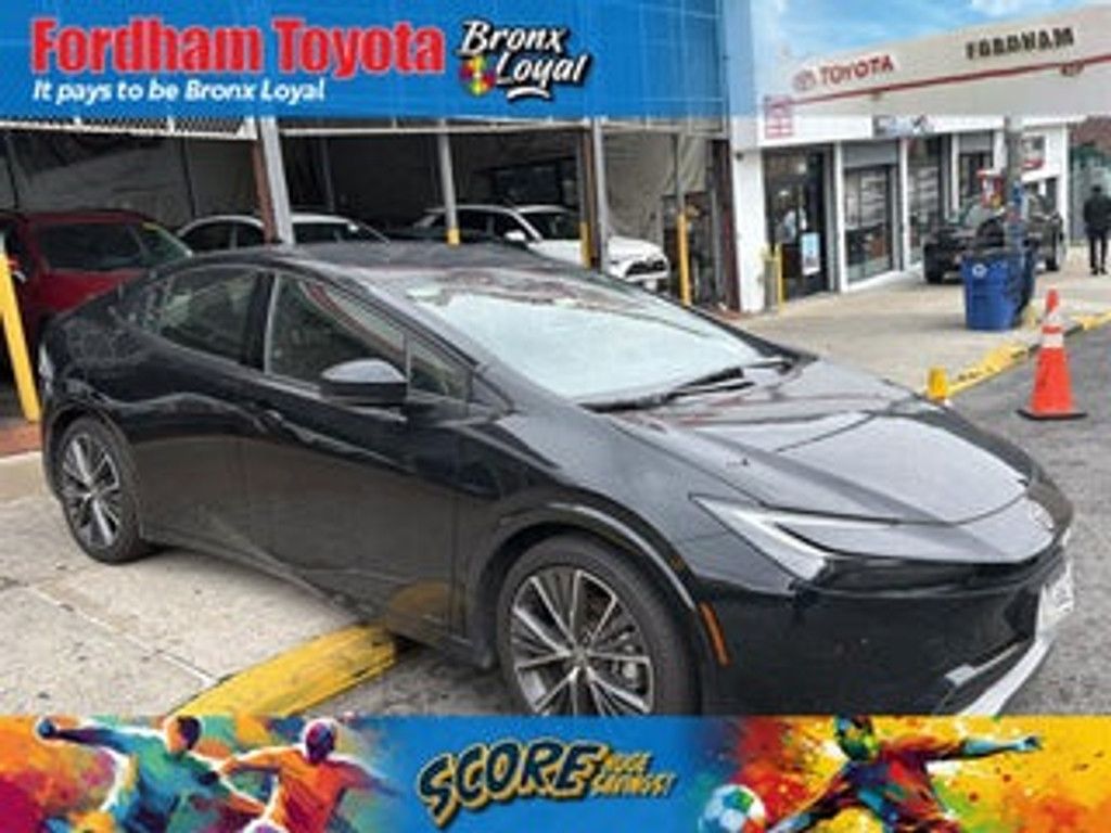 2024 Toyota Prius XLE