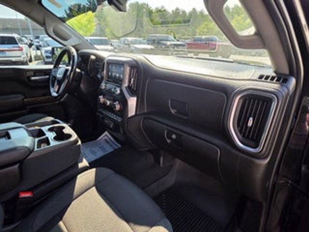 2021 GMC Sierra - photo 10