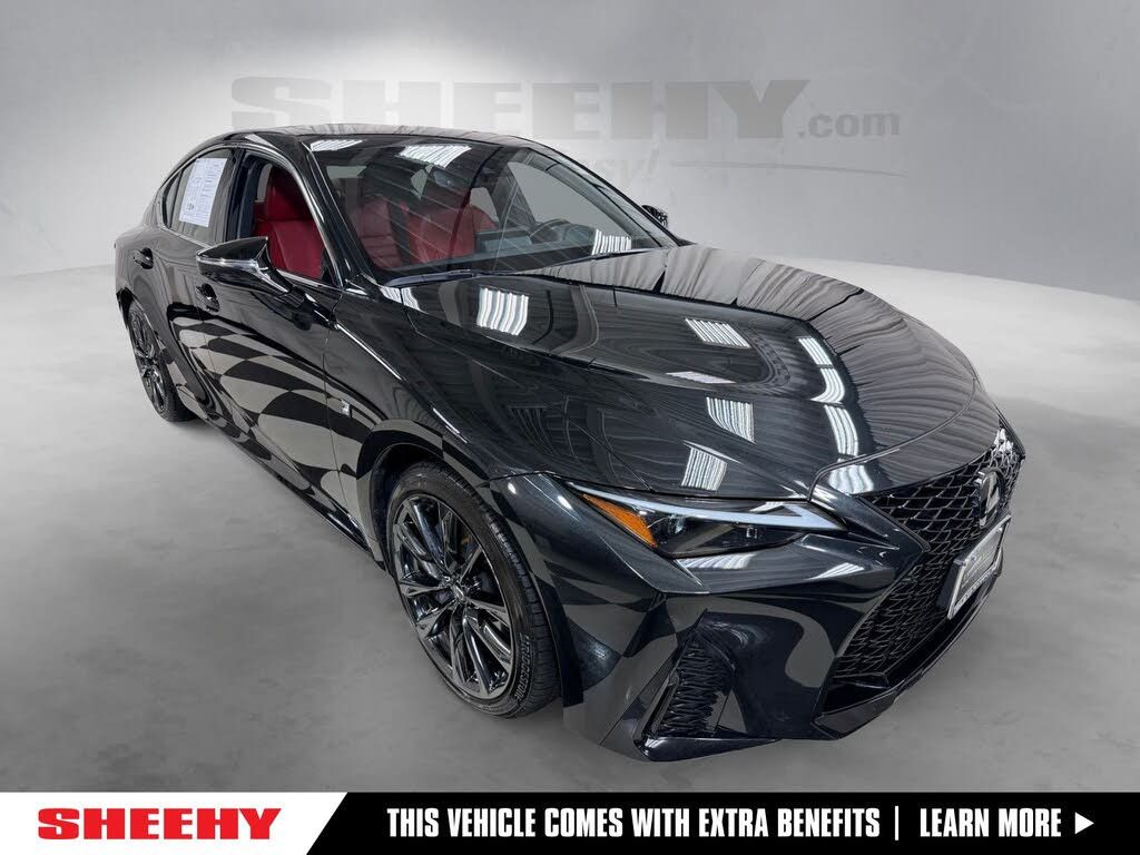 2024 LEXUS IS - main photo