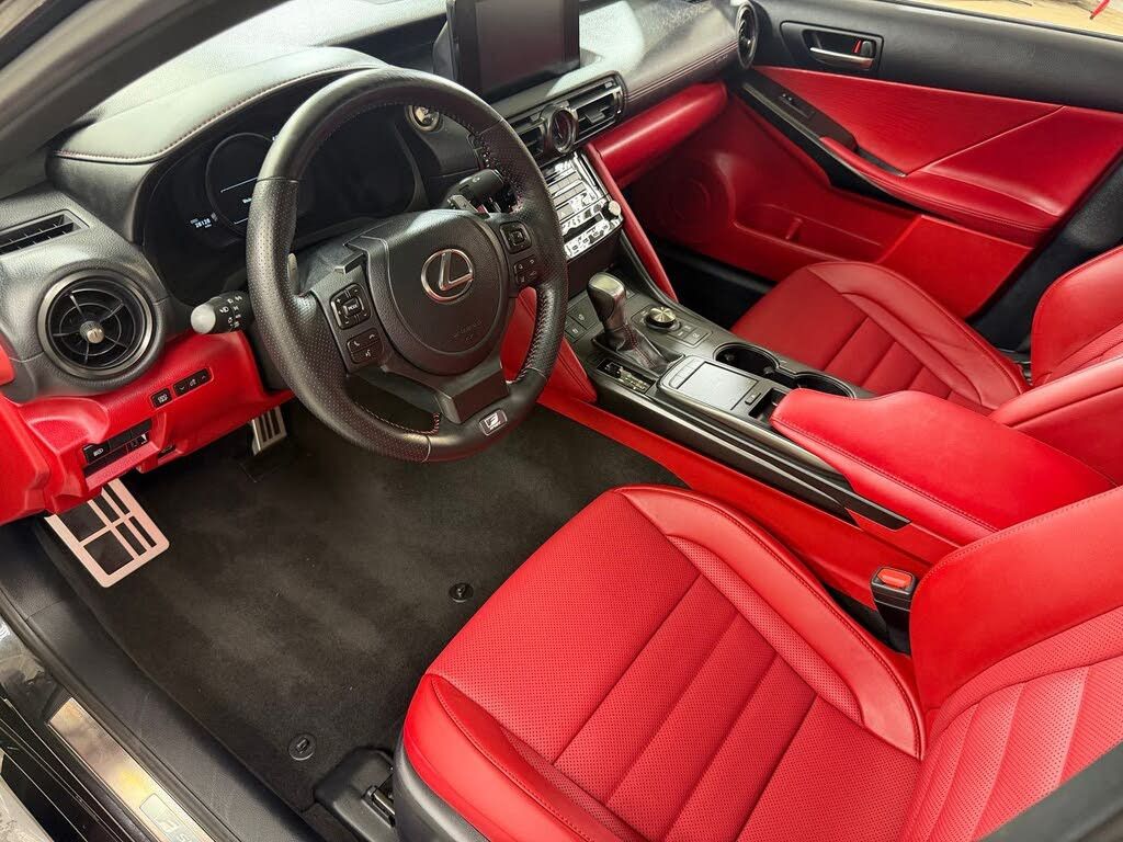 2024 LEXUS IS - photo 9