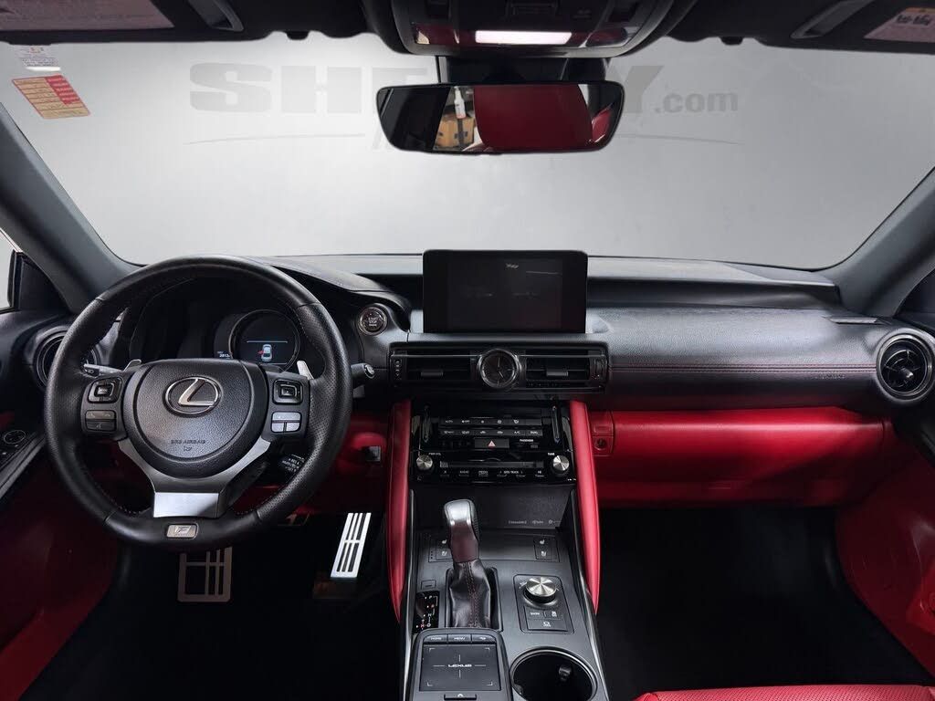 2024 LEXUS IS - photo 3