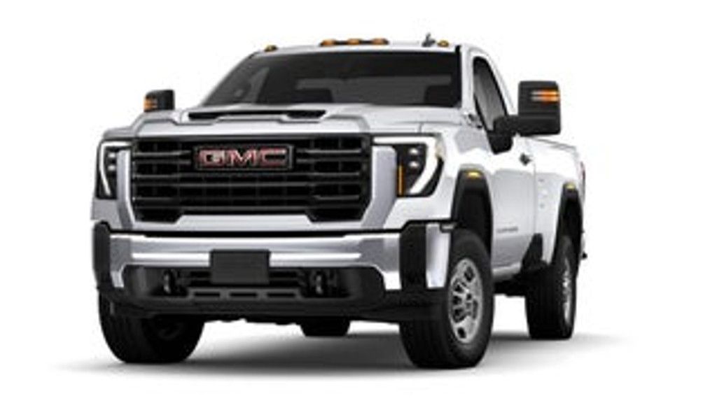 2026 GMC Sierra HD SLE
