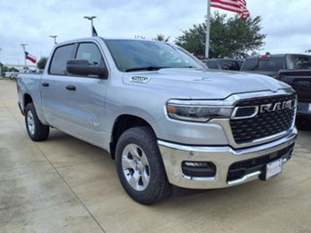 2026 RAM 1500 - photo 2