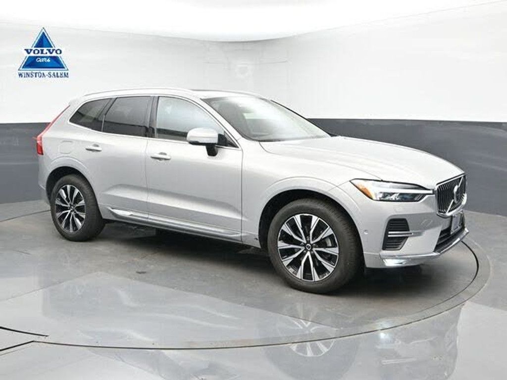 2023 Volvo XC60 Plus Bright