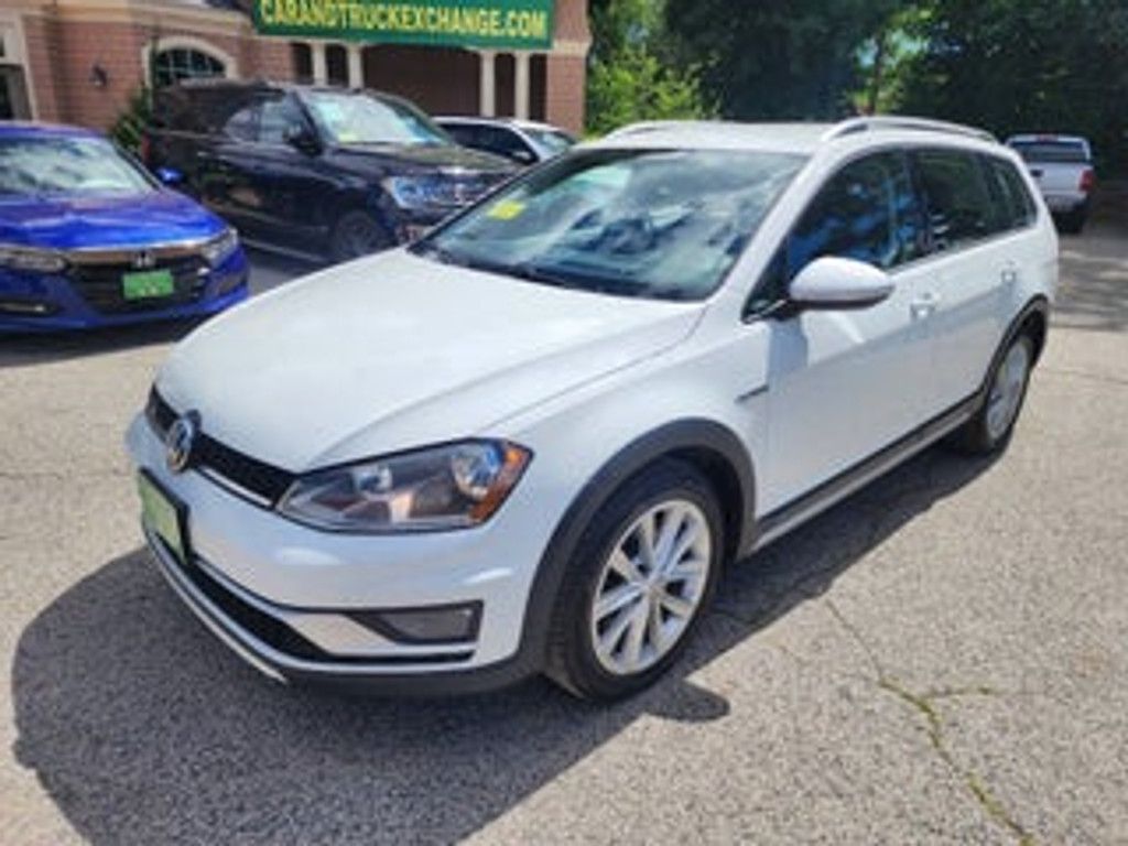 2017 Volkswagen Golf Alltrack S SE
