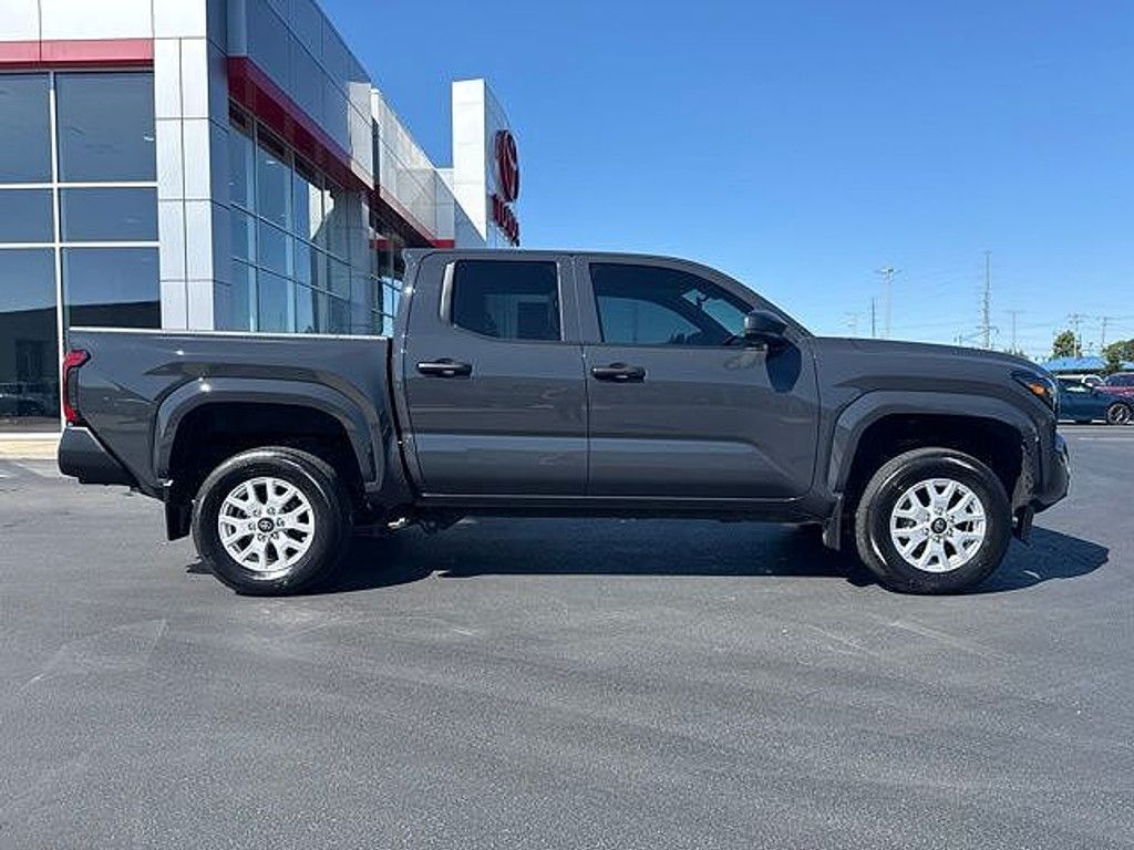 2024 TOYOTA Tacoma - photo 8