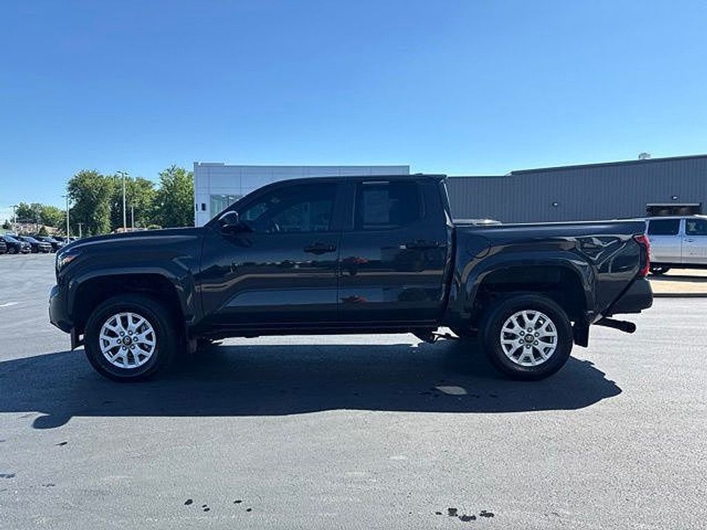 2024 TOYOTA Tacoma - photo 4
