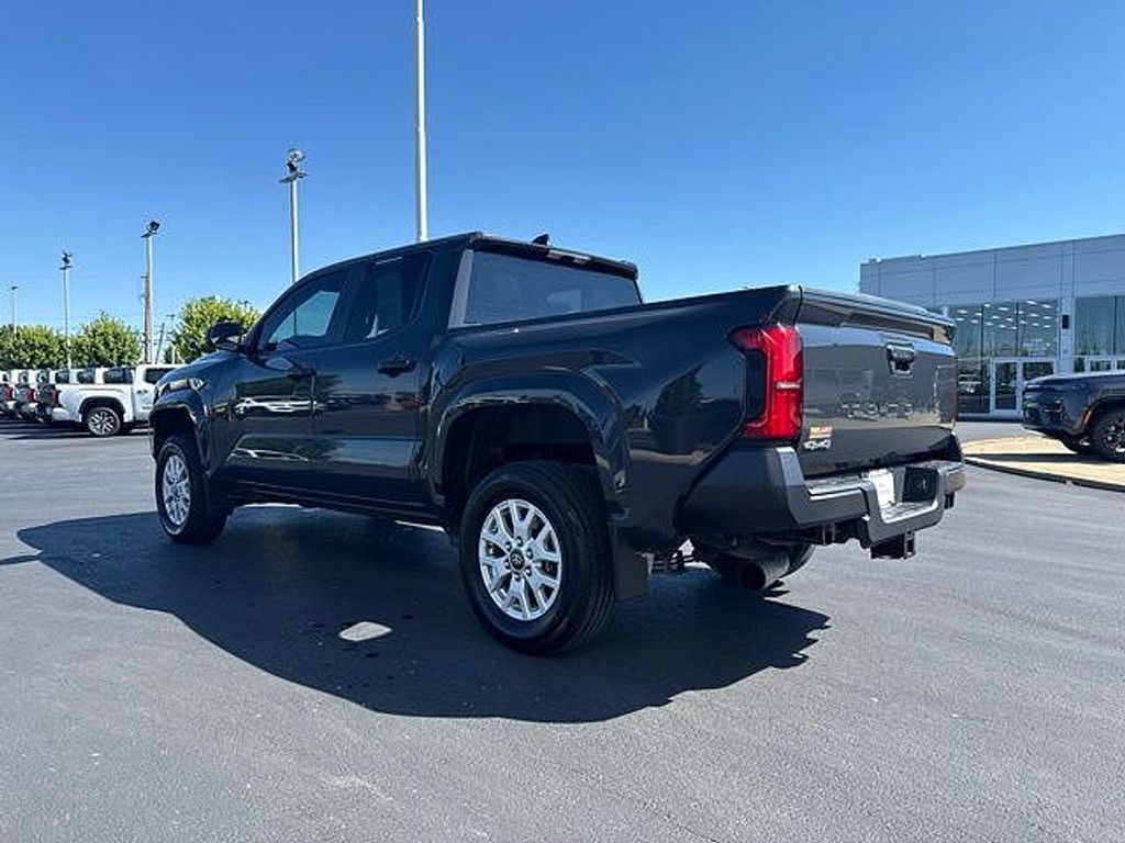 2024 TOYOTA Tacoma - photo 5