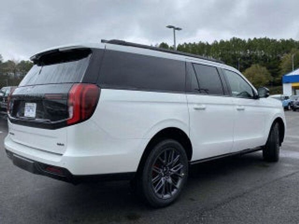 2027 FORD Expedition MAX - photo 3