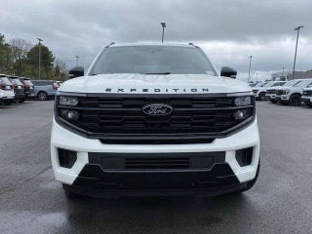 2027 FORD Expedition MAX - photo 7