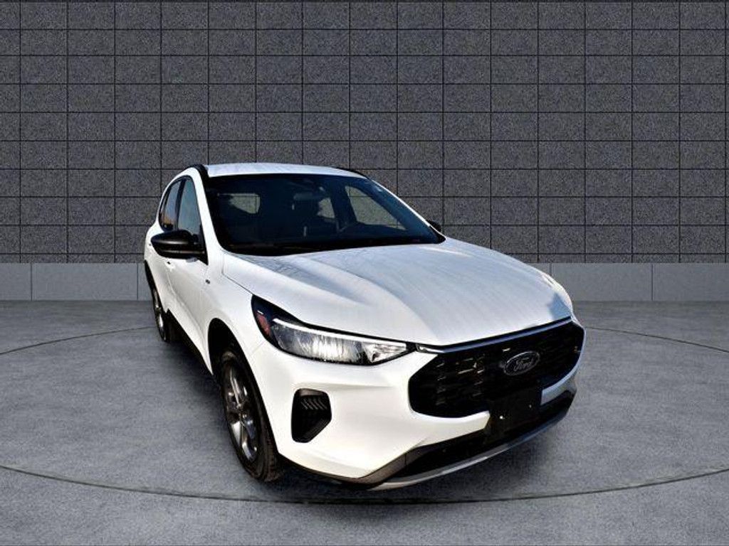 2025 Ford Escape ST Line