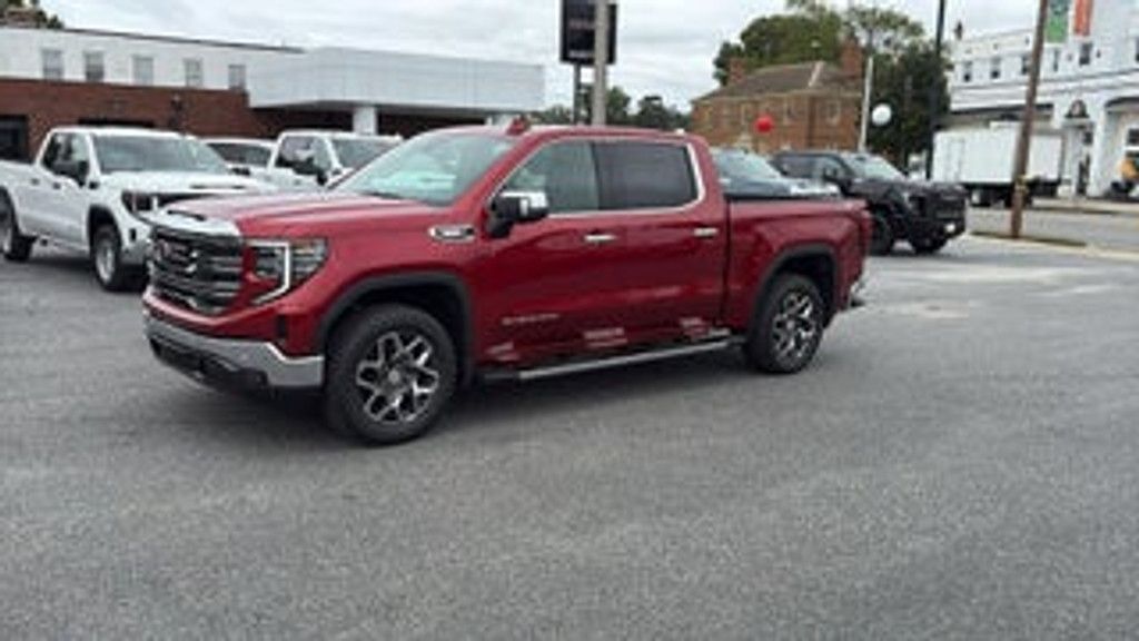 2026 GMC Sierra SLT