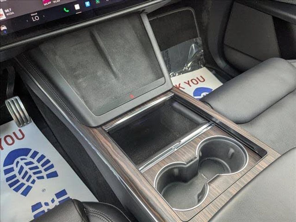 2022 TESLA Model X - photo 16