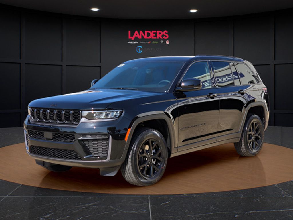 2026 Jeep Grand Cherokee Base Laredo