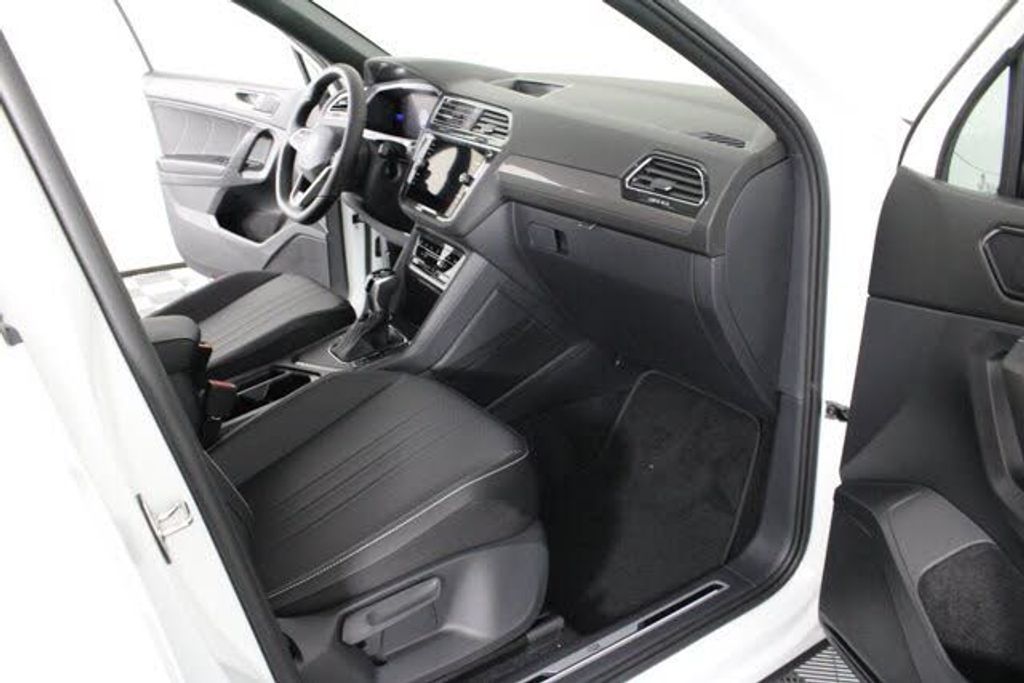 2023 VOLKSWAGEN Tiguan - photo 18