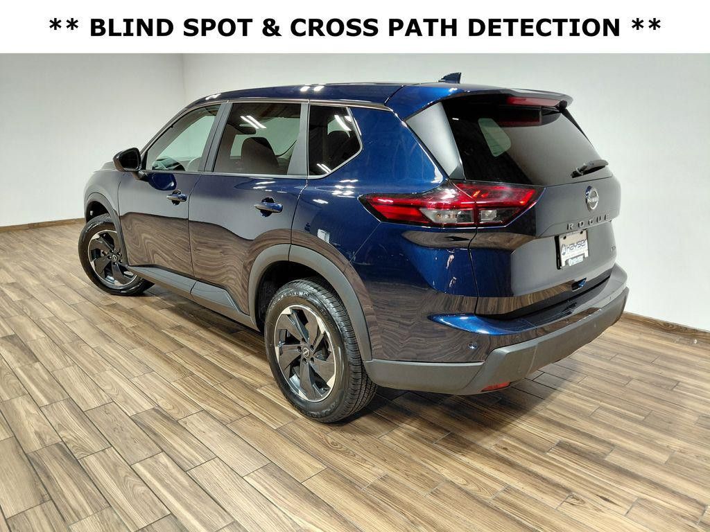2025 NISSAN Rogue - photo 9