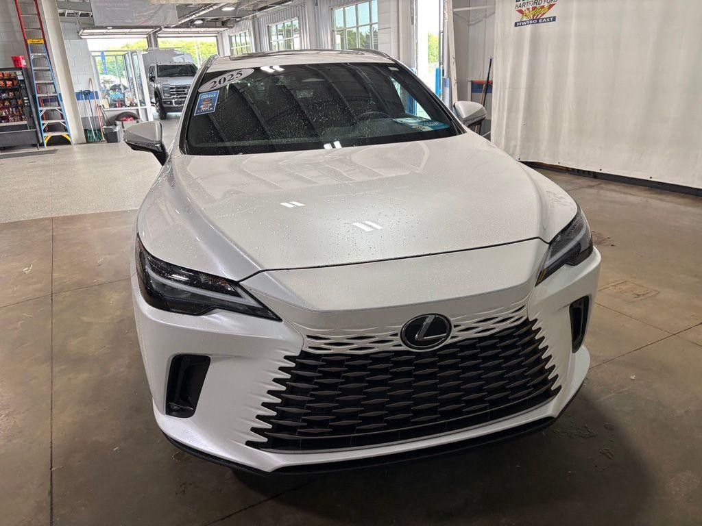2025 LEXUS RX - photo 3
