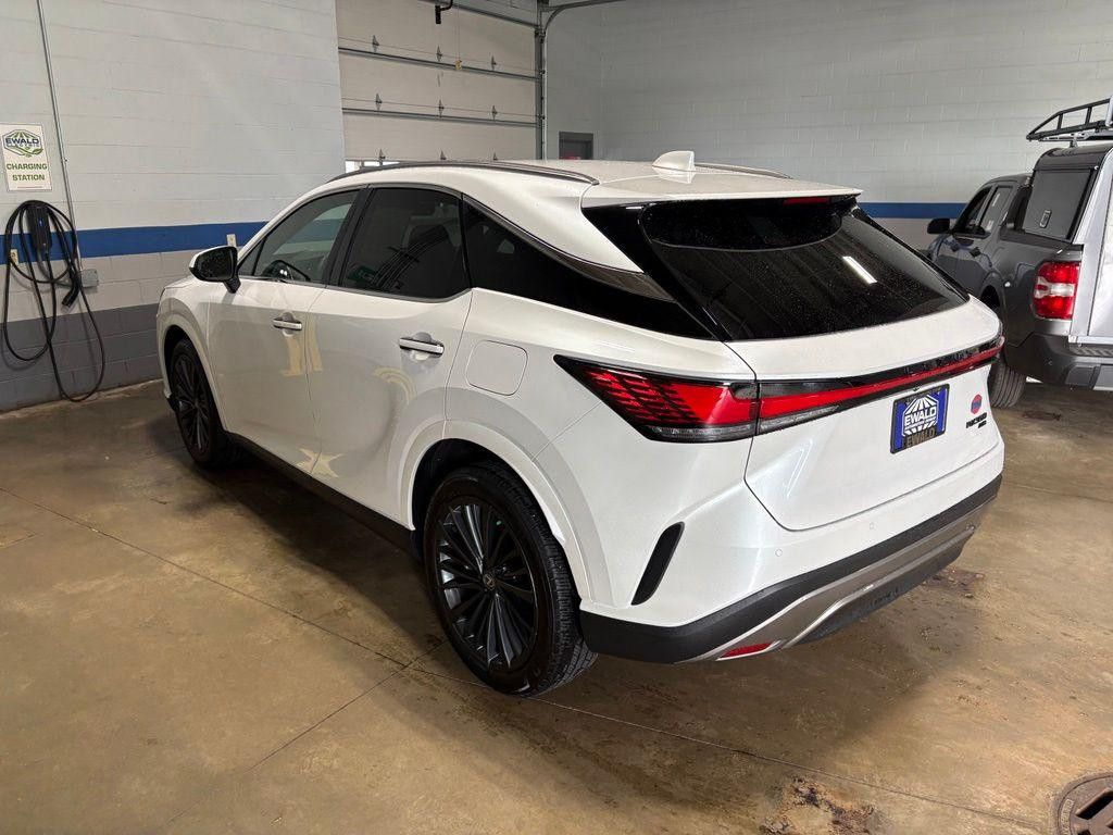 2025 LEXUS RX - photo 4