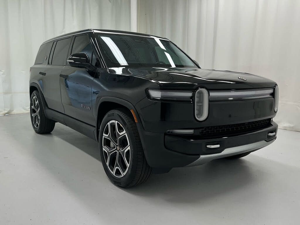 2025 RIVIAN R1S - photo 4