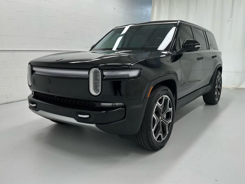 2025 RIVIAN R1S - photo 8
