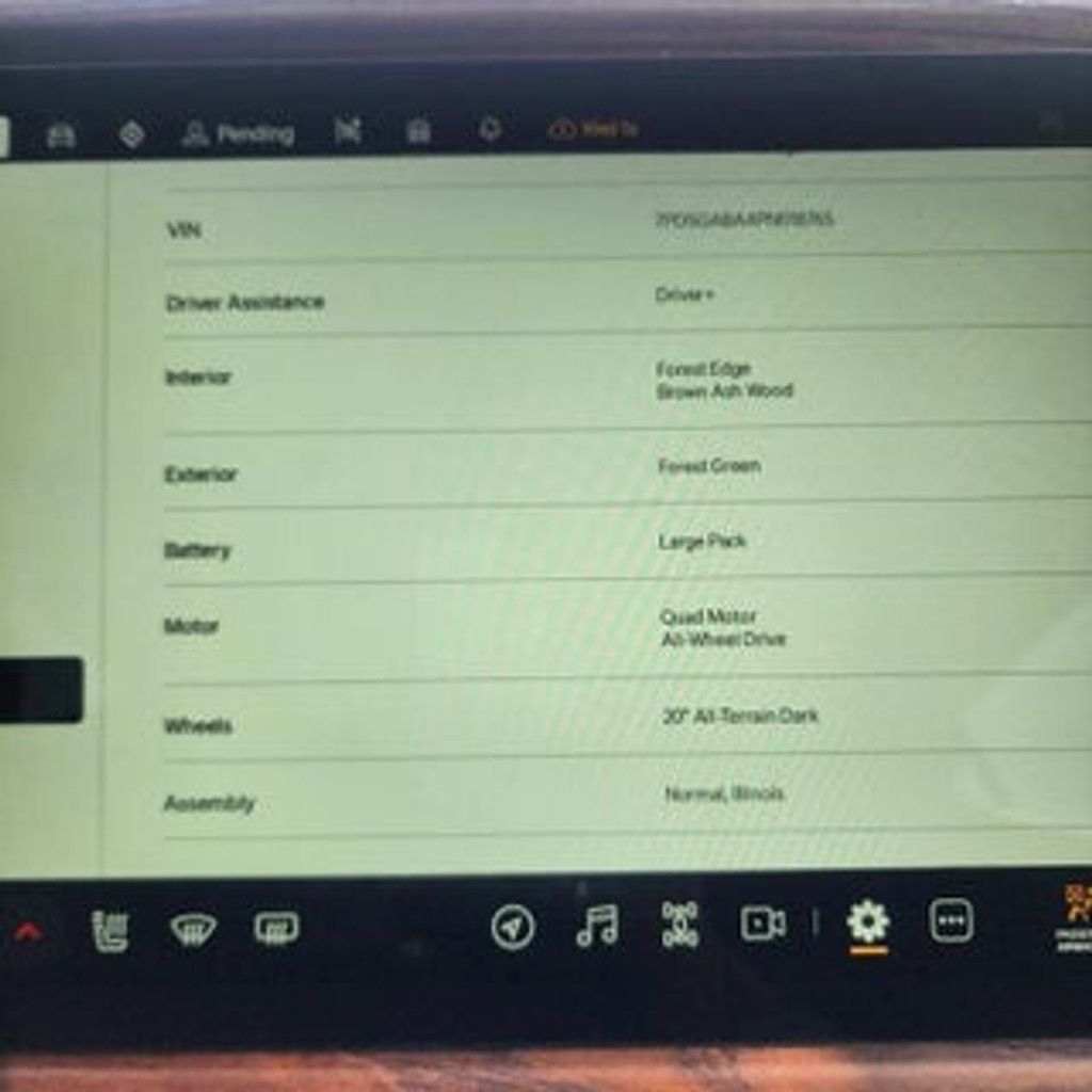2023 RIVIAN R1S - photo 26