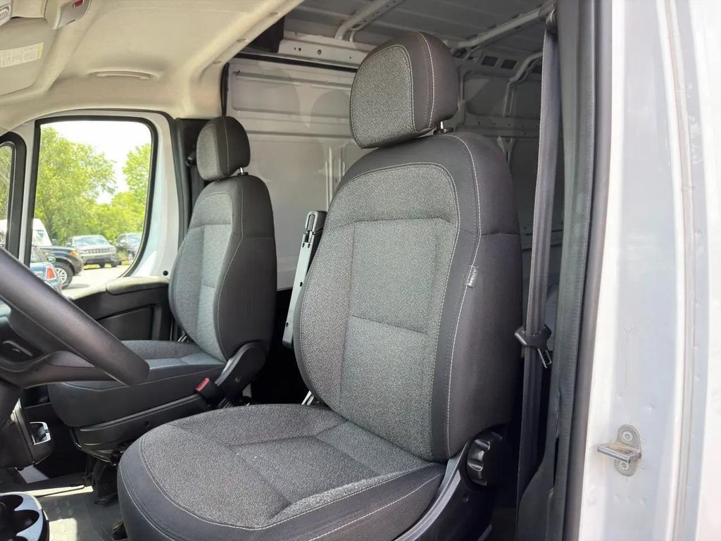 2024 RAM ProMaster 2500 - photo 11