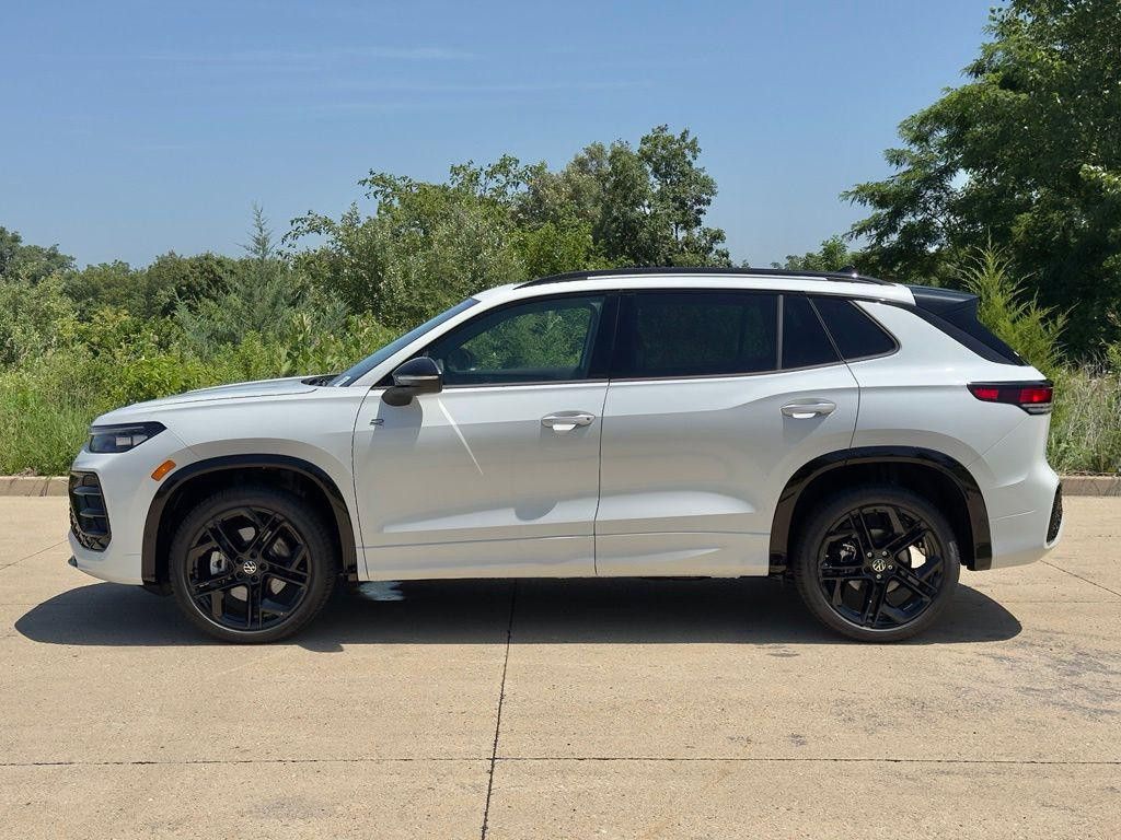 2026 VOLKSWAGEN Tiguan - photo 2