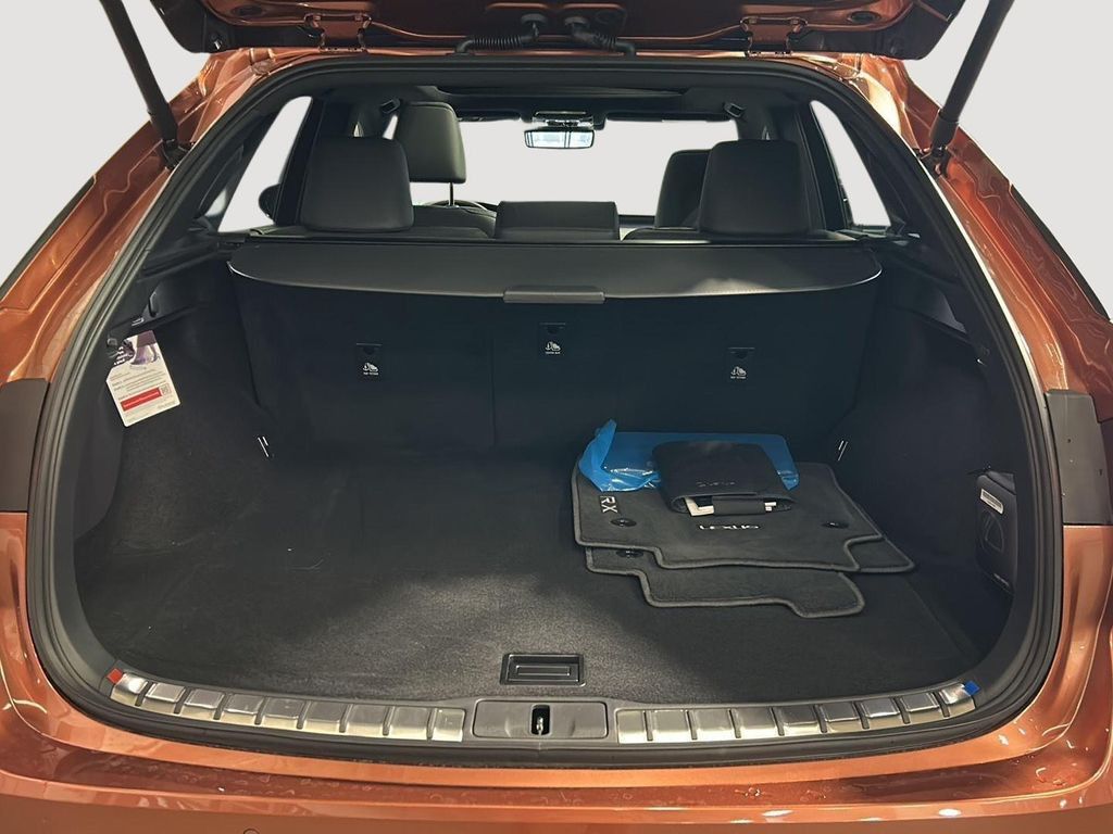 2026 LEXUS RX - photo 11