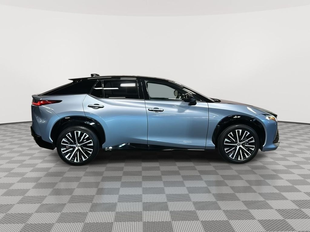 2023 LEXUS RZ - photo 4