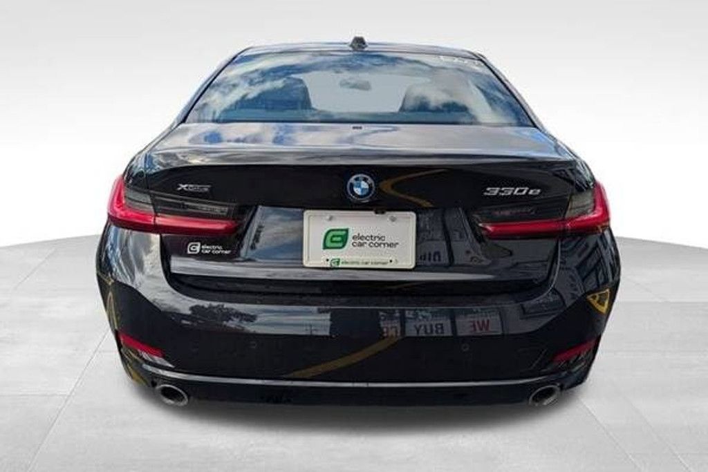 2023 BMW 330e - photo 14