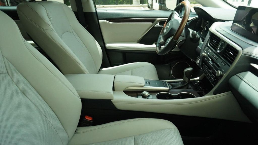 2020 LEXUS RX - photo 9