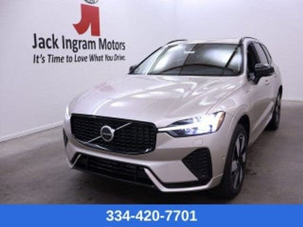 2026 Volvo XC60 Ultra Dark