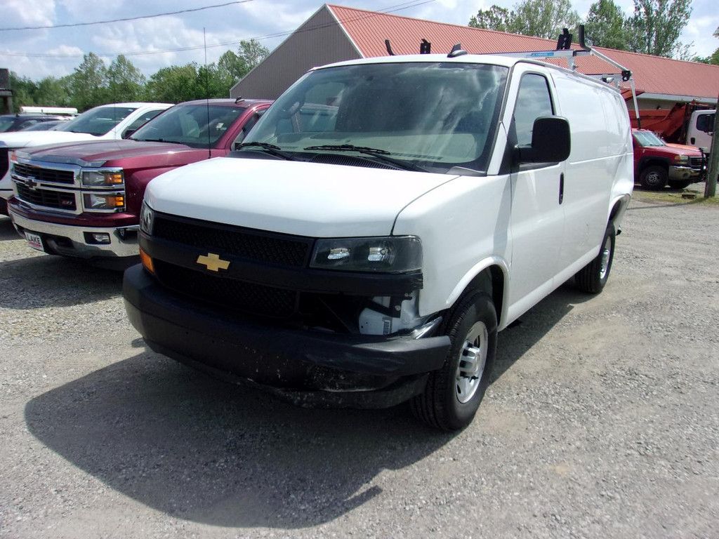 2025 Chevrolet Express 2500