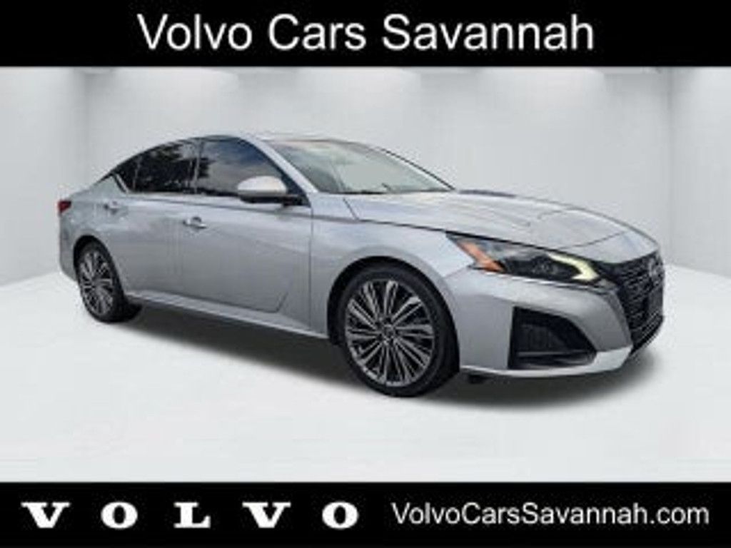 2021 Nissan Altima SV