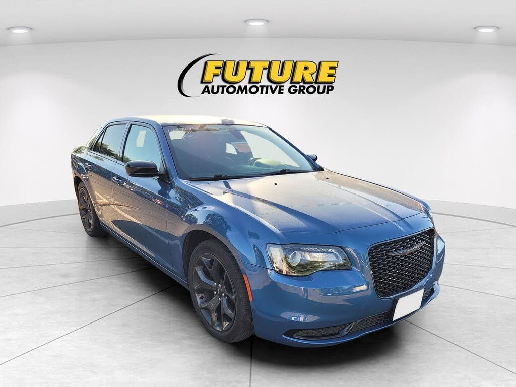 2020 Chrysler 300 Touring Limited