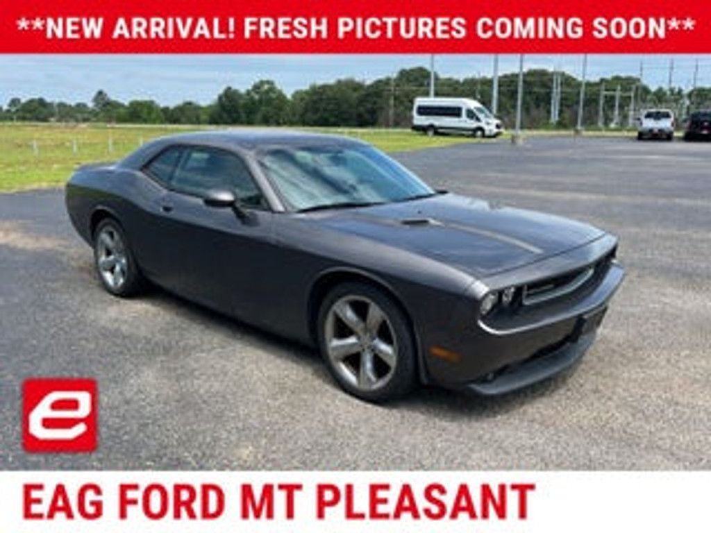 2014 Dodge Challenger Base