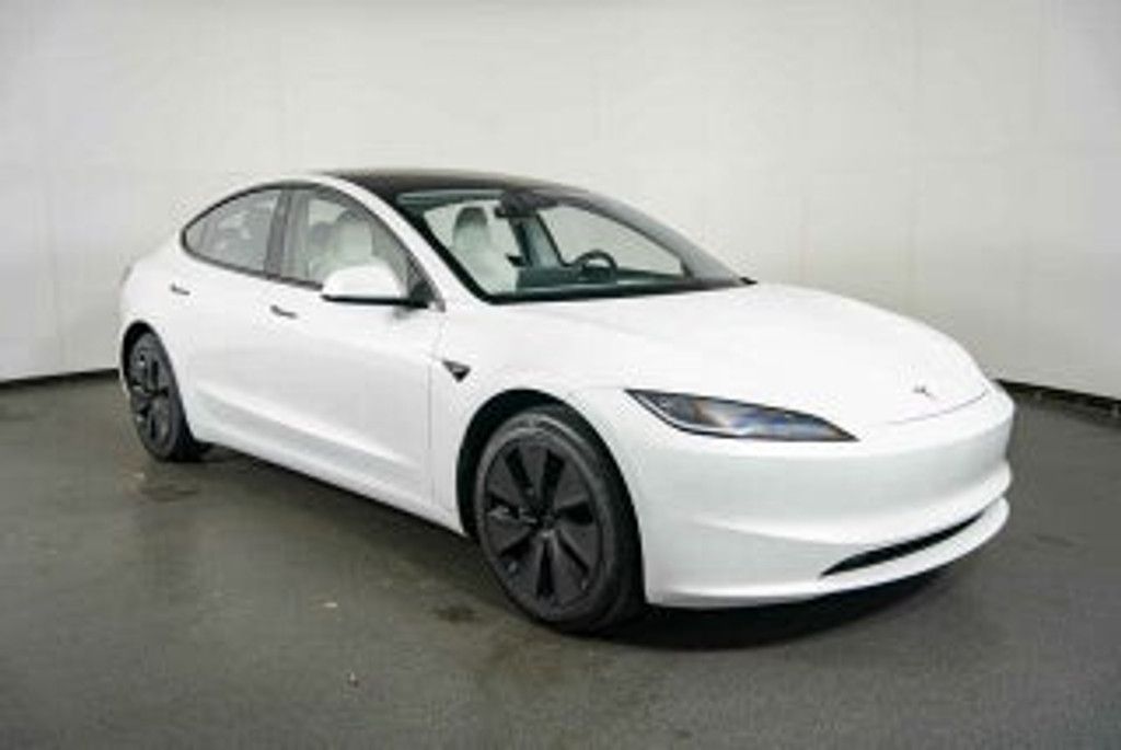2025 Tesla Model 3 Long Range