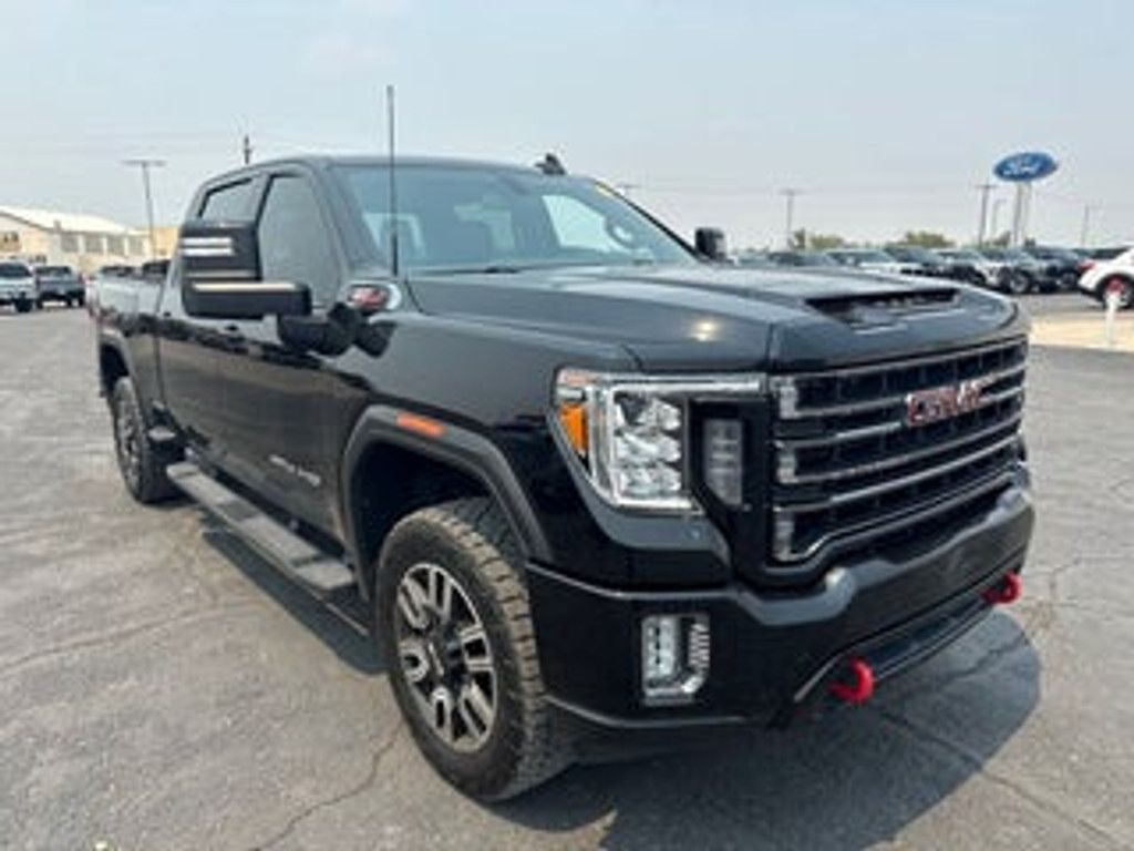 2022 GMC Sierra HD AT4