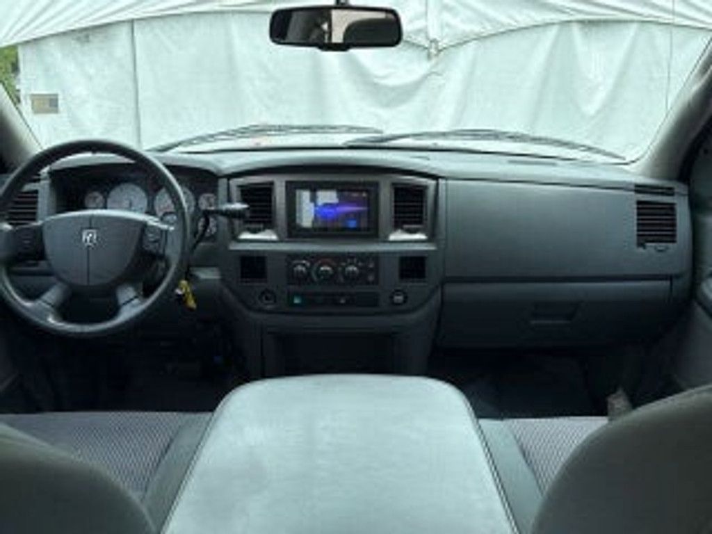 2005 DODGE Ram - photo 8