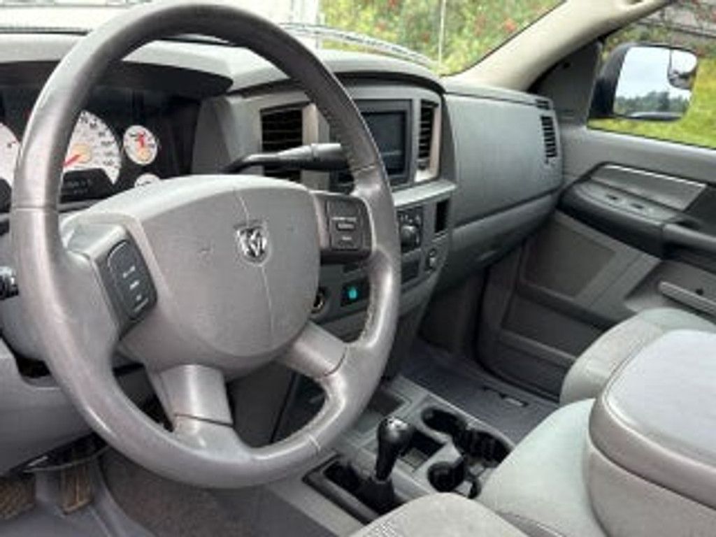 2005 DODGE Ram - photo 16