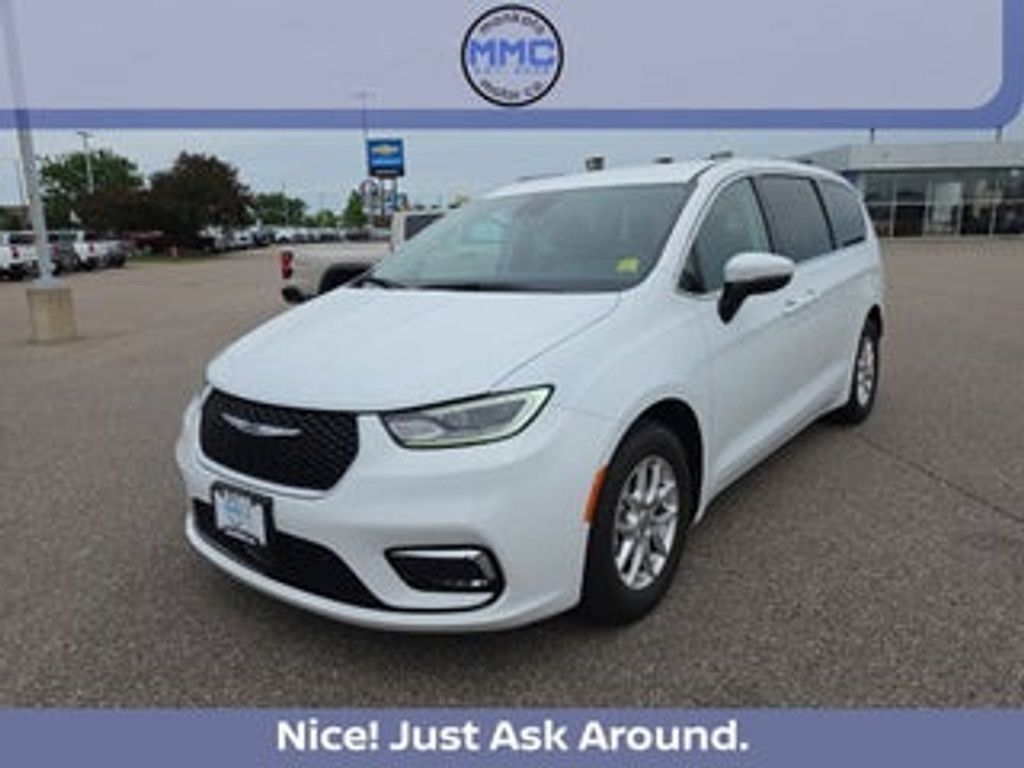2022 Chrysler Pacifica Touring