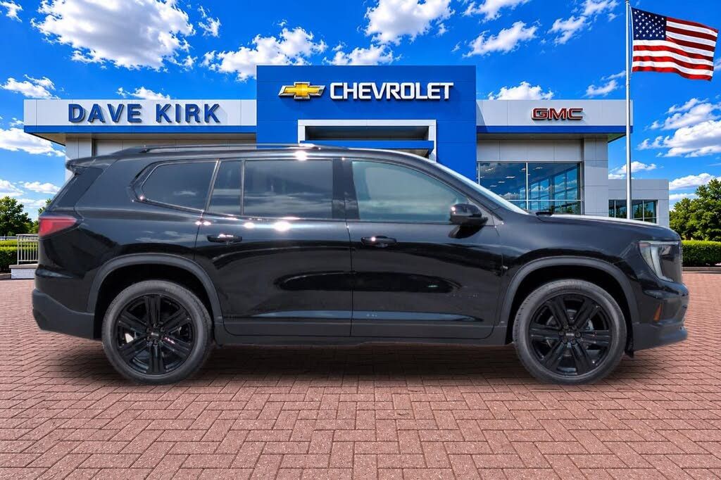 2026 GMC Acadia - photo 2