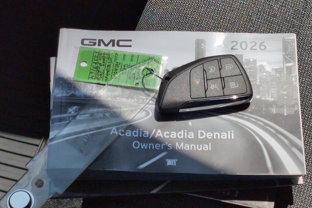 2026 GMC Acadia - photo 9