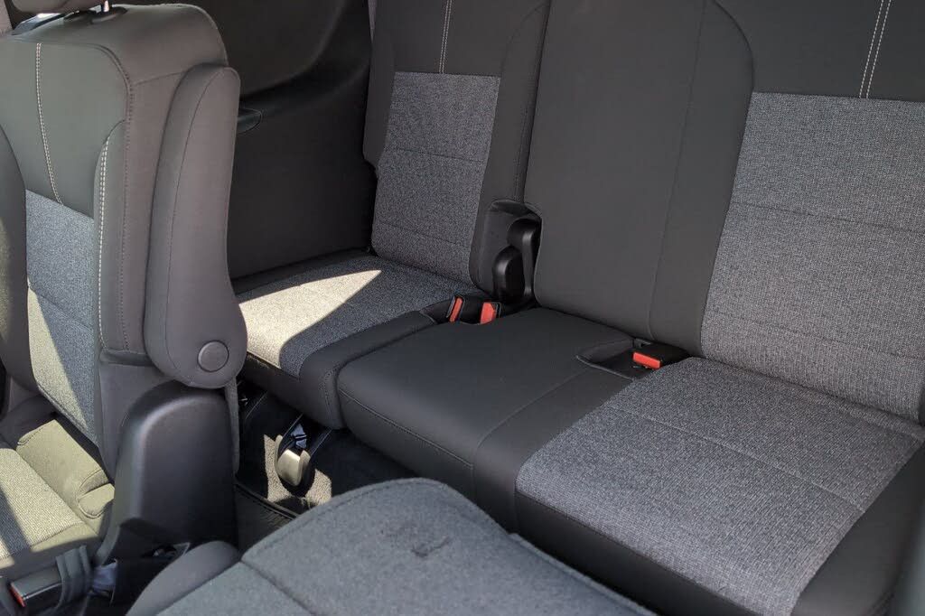 2026 GMC Acadia - photo 15