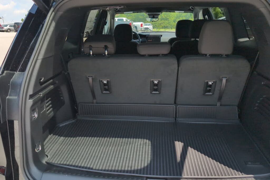 2026 GMC Acadia - photo 16