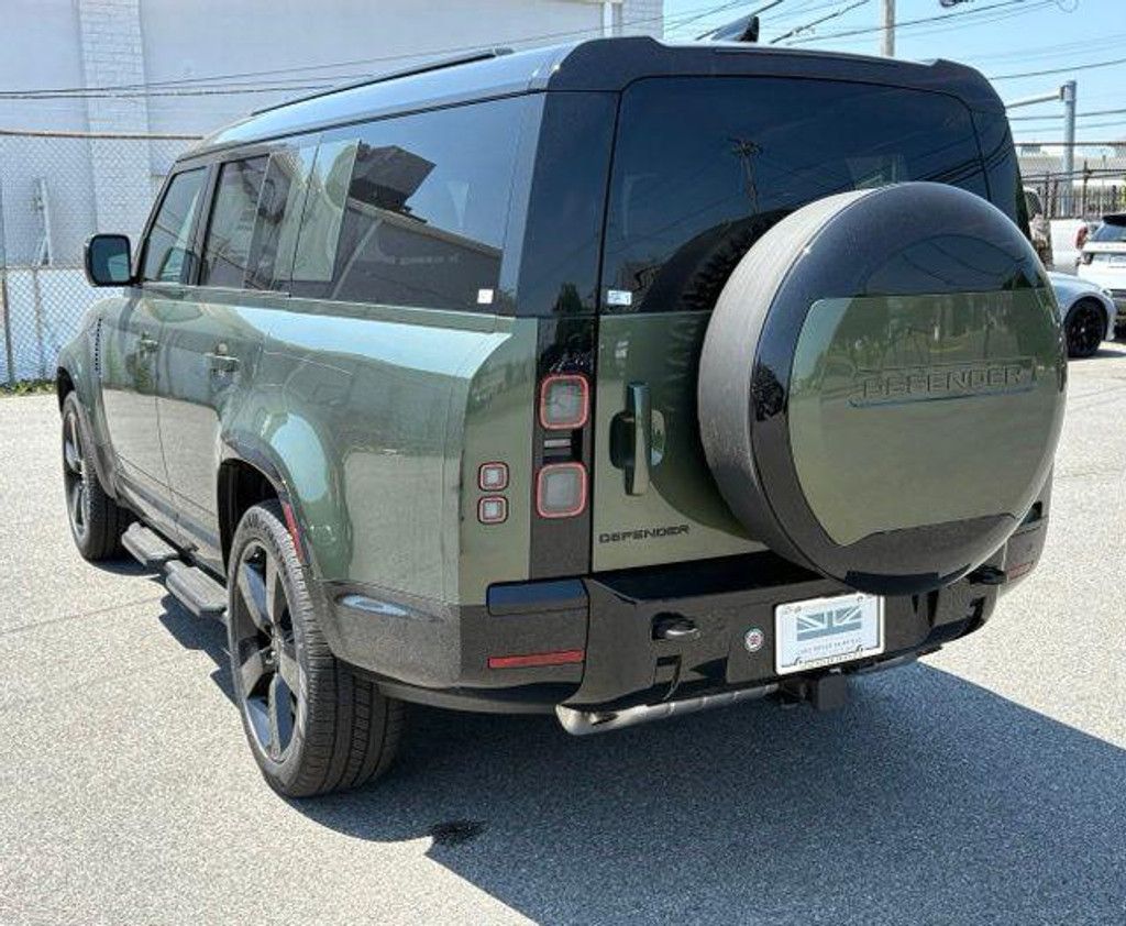 2026 LAND ROVER Defender - photo 6